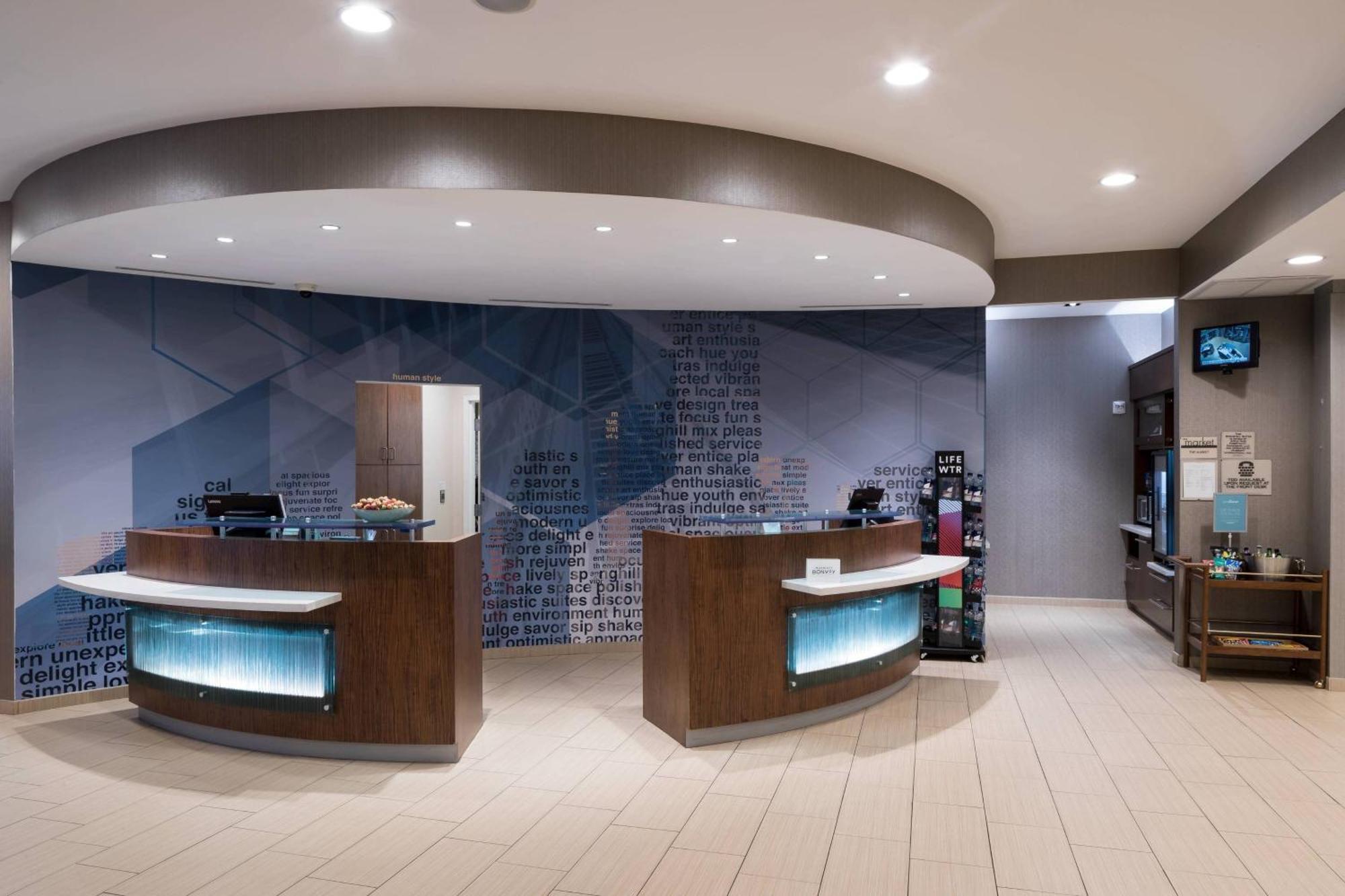Springhill Suites Alexandria Southwest Exterior photo